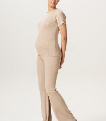 Completo premaman Javi in cotone biologico e viscosa certificati OCS: top a maniche corte e pantaloni svasati, comodo, fresco e versatile, ideale per la primavera/estate e perfetto anche dopo la gravidanza.