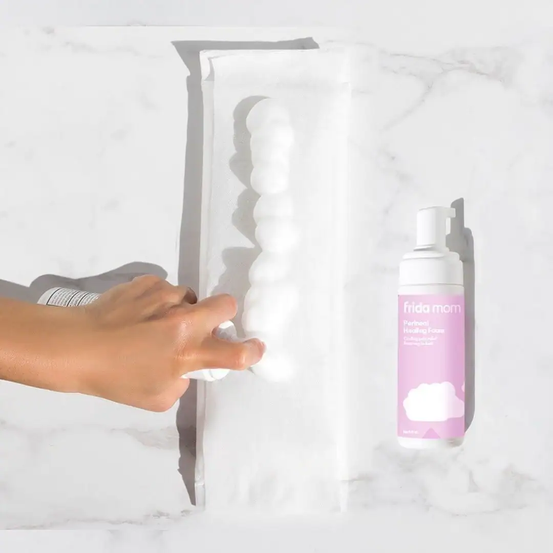 mousse detergente vagina fresca Frida Mom – Schiuma Perineale Lenitiva - immagine 1